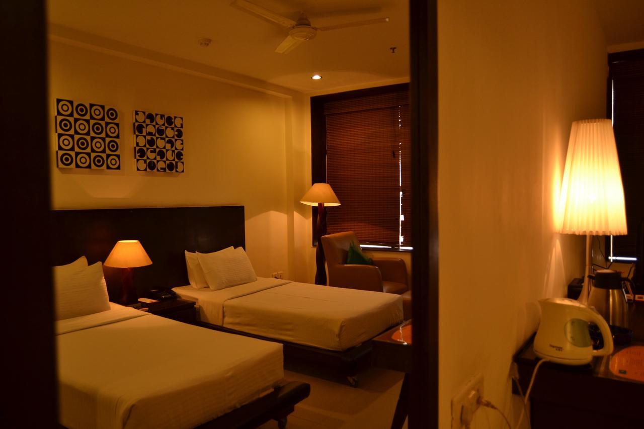The Seventeen Degrees Hotel Dhanbād Exterior foto